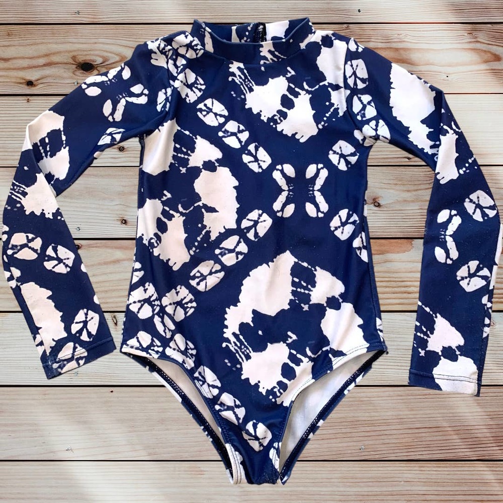 ⭐️ SHEIN ⭐️ // 3T LONG SLEEVE ONE-PIECE RASHGUARD